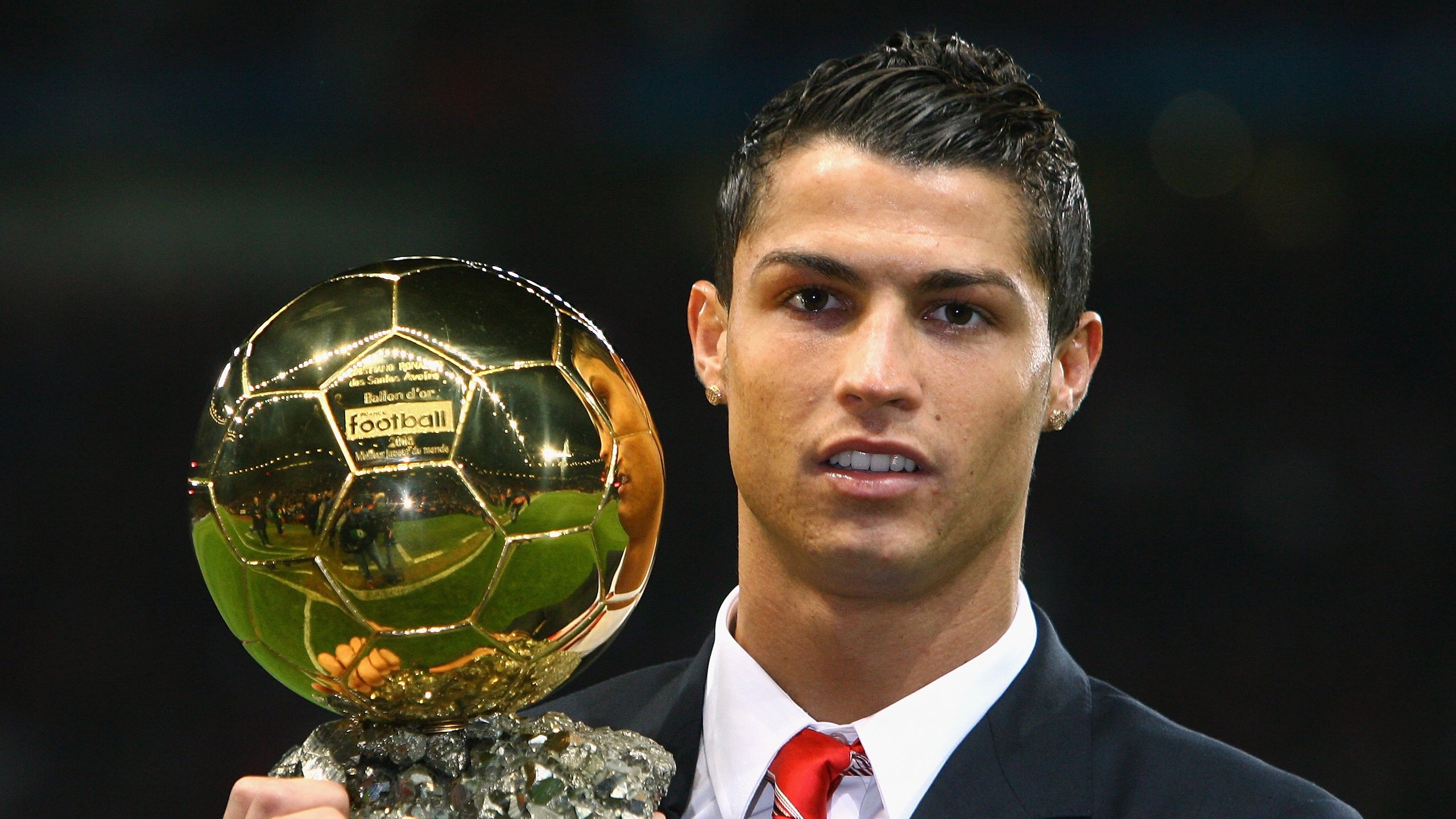 开云体育平台-利物浦旧将接近签约多特蒙德，激烈角逐，为什么利物浦和多特蒙德队歌一样